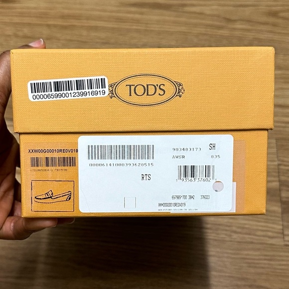 TODS Leather Penny Driving Moccasin - Picture 13 of 16